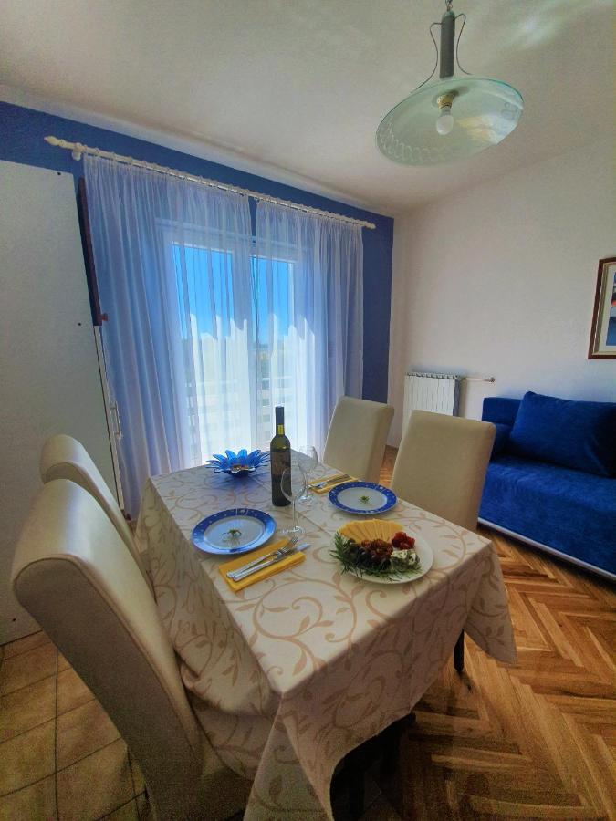 ノヴァリャ F• R• I• E• N• D• S• Bed & Breakfast エクステリア 写真
