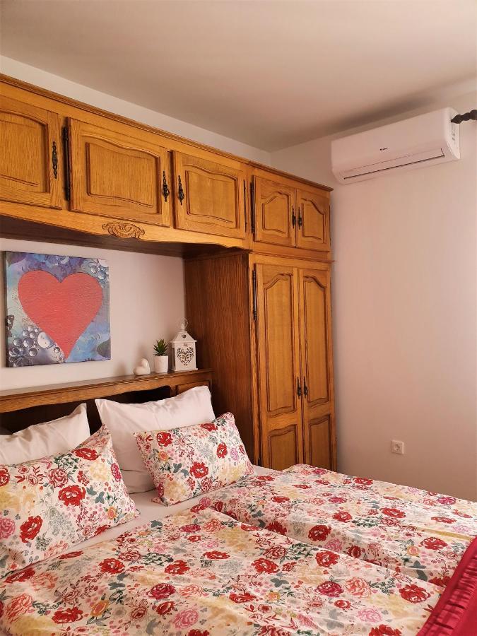 ノヴァリャ F• R• I• E• N• D• S• Bed & Breakfast エクステリア 写真
